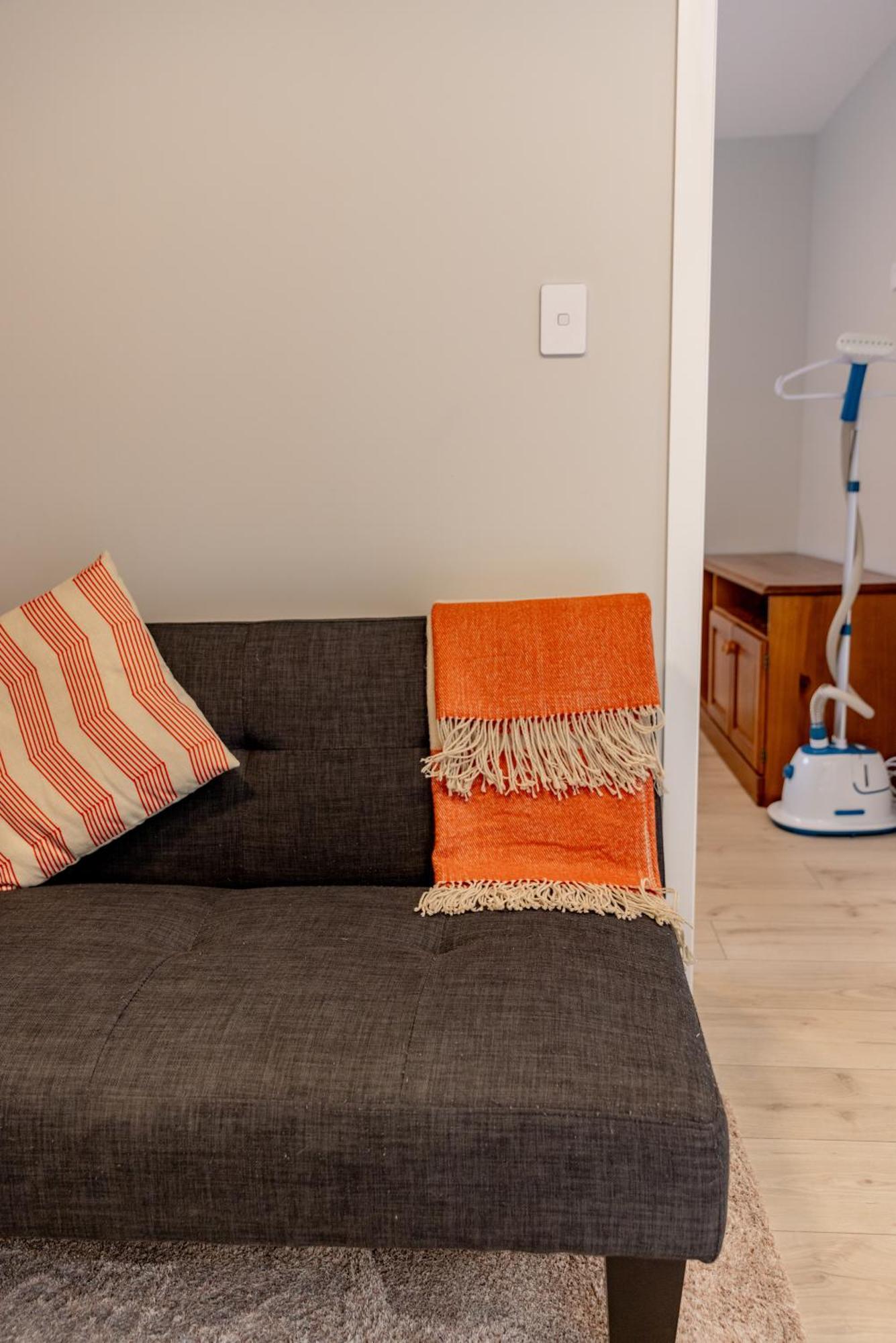 Back Garden Flat With Free On Street Parking And Fiber Wifi - 15 Mins To Ferry, Stadium, Cbd Веллінгтон Екстер'єр фото